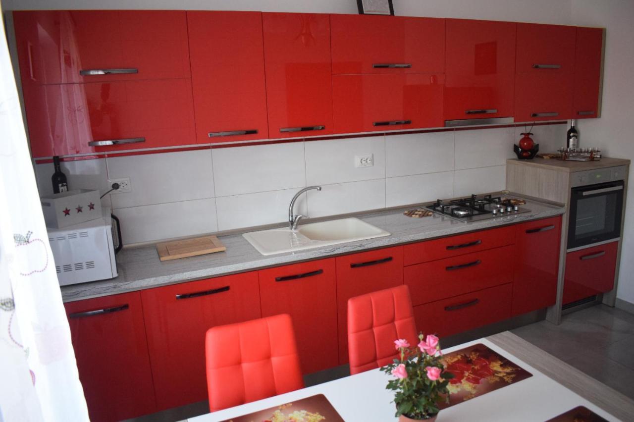 Casa Dumitru 호텔 Ceraşul 외부 사진