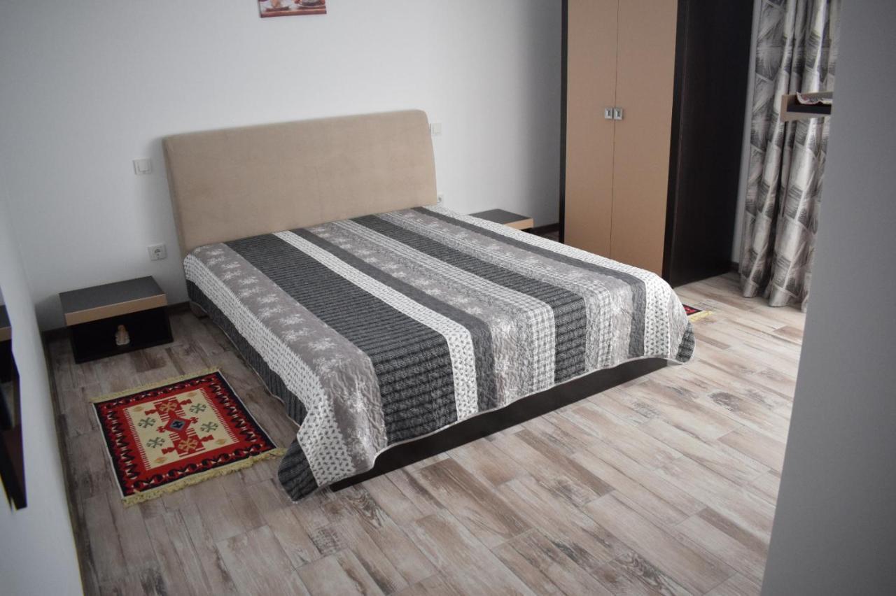 Casa Dumitru 호텔 Ceraşul 외부 사진